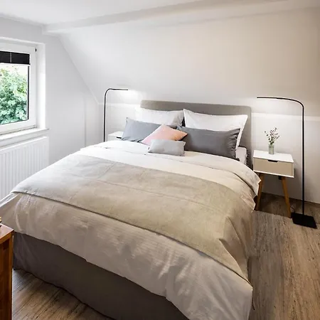 Holiday home Auszeithaus Pilsum - Wintergarten, Sauna, E-ladesaule - 8 Personen Krummhoern