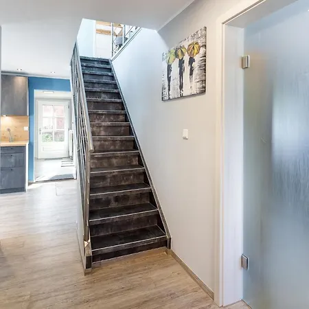Auszeithaus Pilsum - Wintergarten, Sauna, E-ladesaule - 8 Personen *