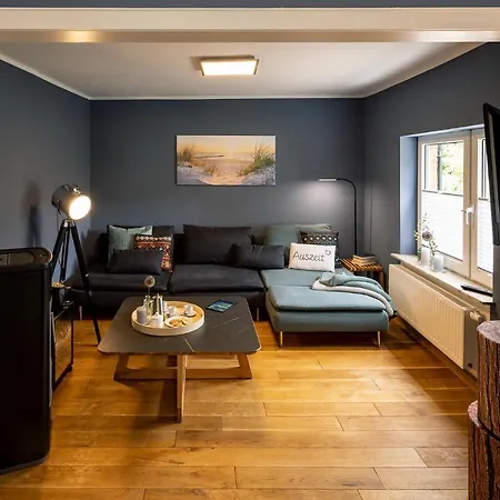 Auszeithaus Pilsum - Wintergarten, Sauna, E-ladesaule - 8 Personen *