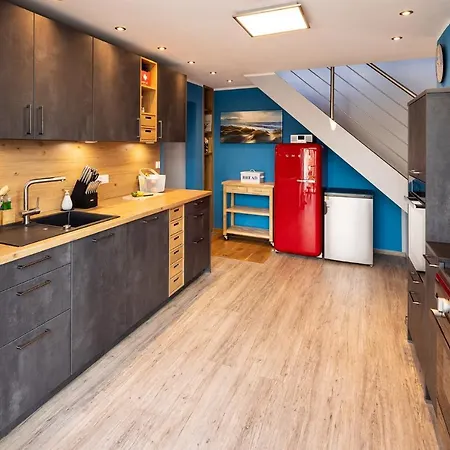 Auszeithaus Pilsum - Wintergarten, Sauna, E-ladesaule - 8 Personen *
