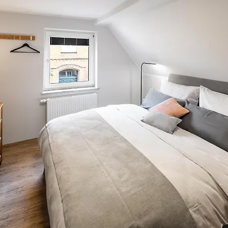 Auszeithaus Pilsum - Wintergarten, Sauna, E-ladesaule - 8 Personen *